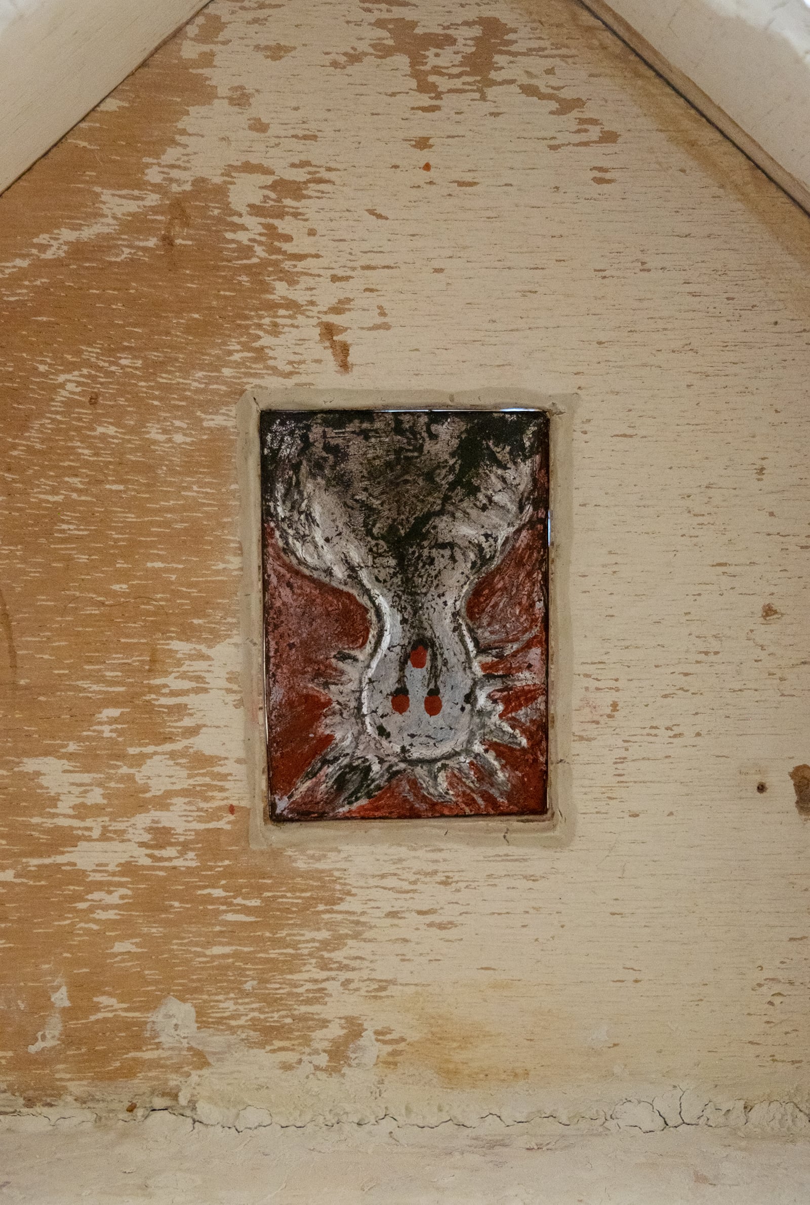 article image; primary-color: #9E8768;