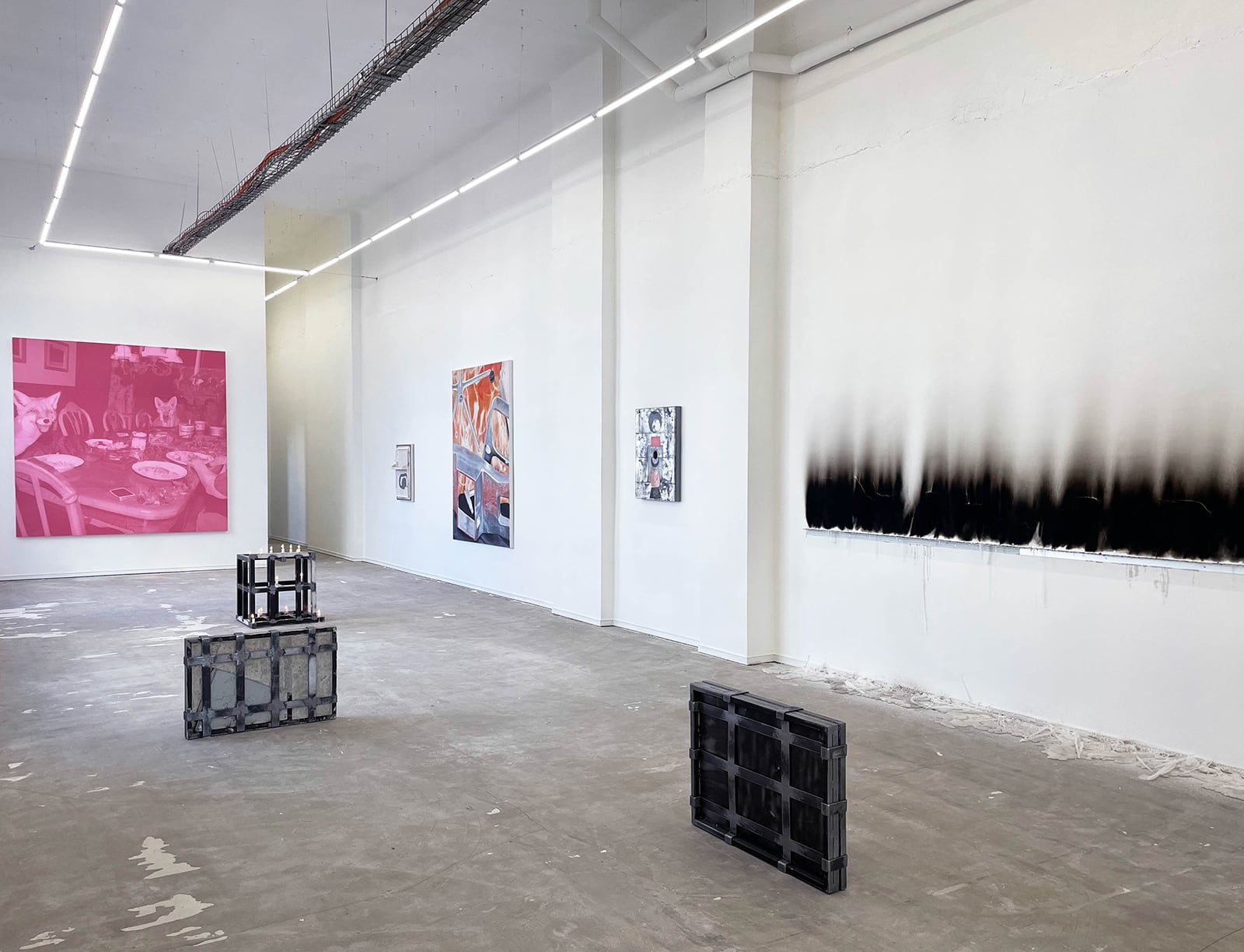 article image; primary-color: #B4B0B1;