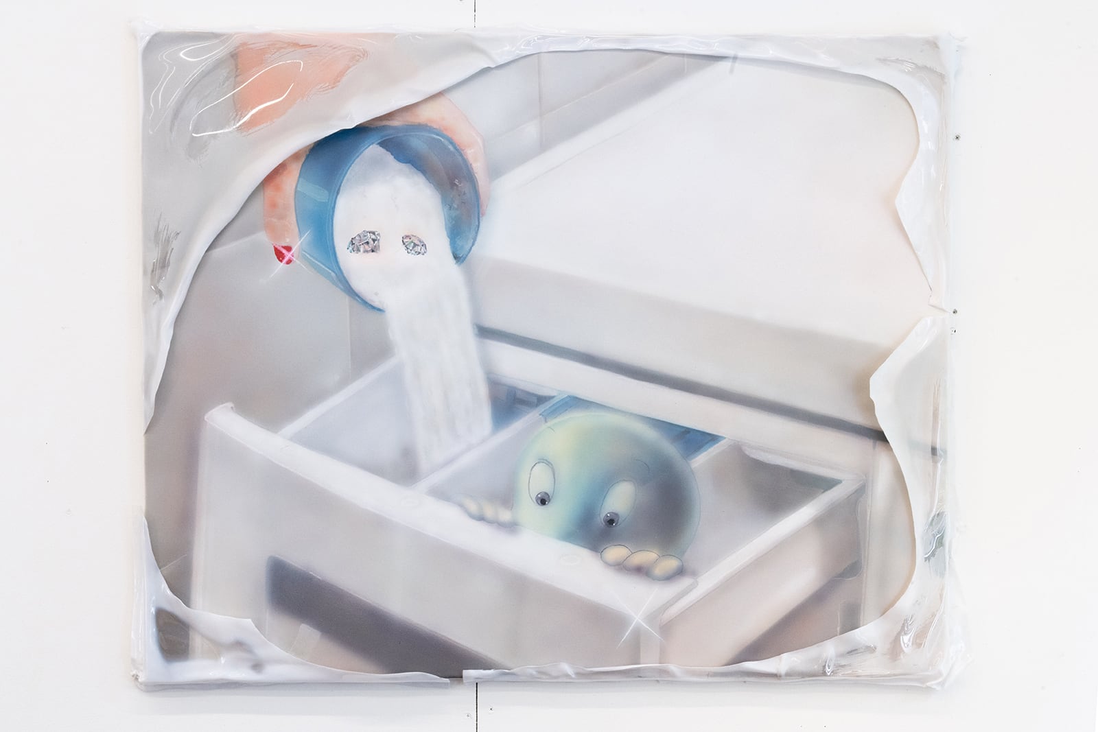 article image; primary-color: #D6D5DA;