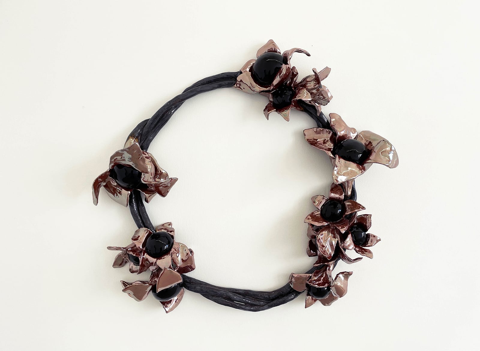 article image; primary-color: #D9D6CF;