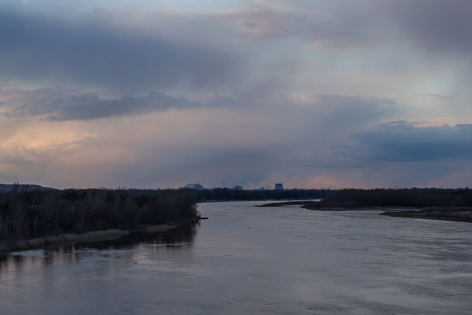 article image; primary-color: #666C78;