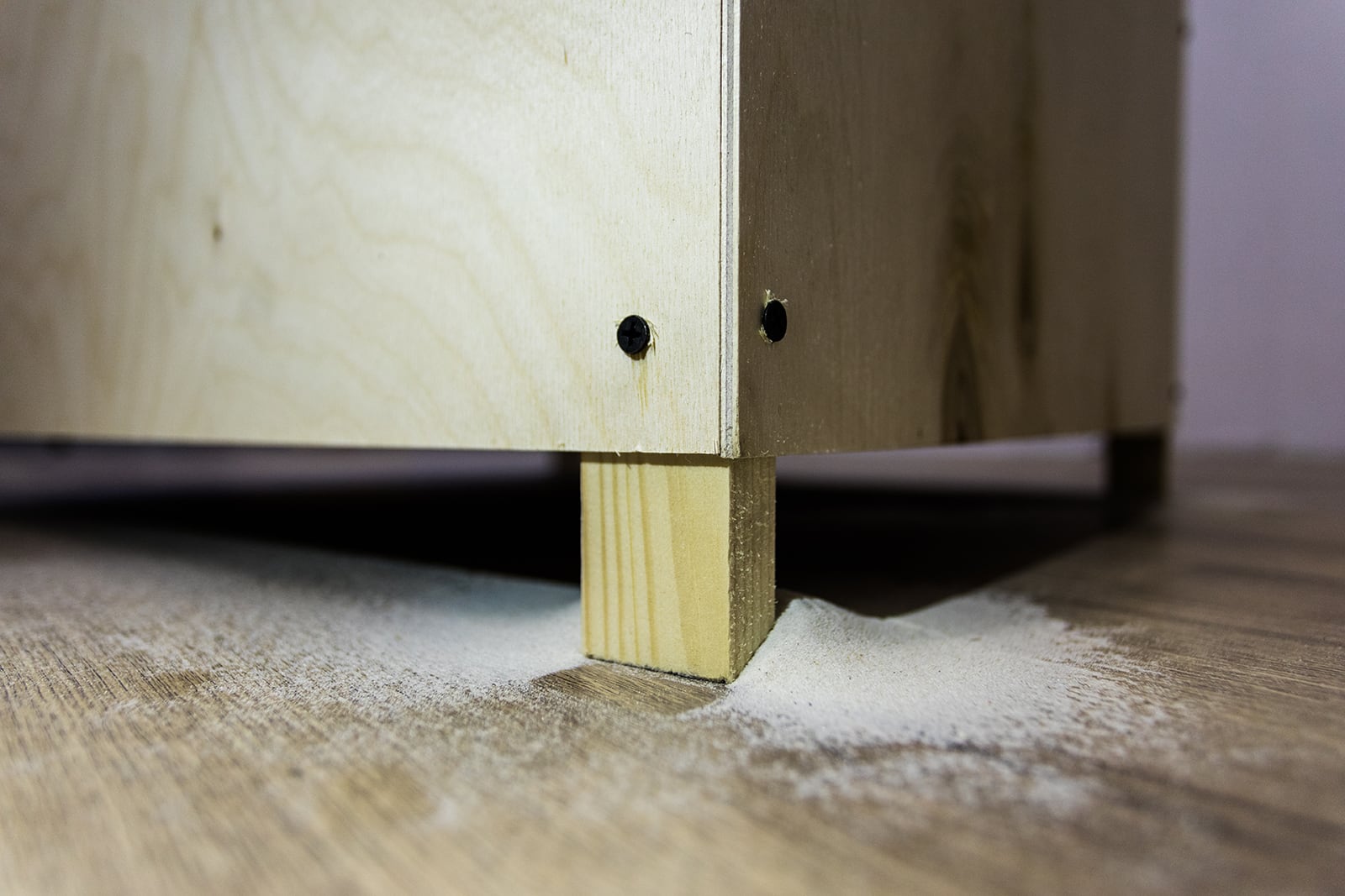 article image; primary-color: #868070;