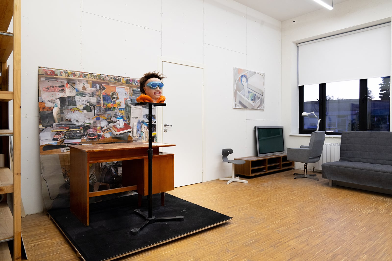 article image; primary-color: #A49487;