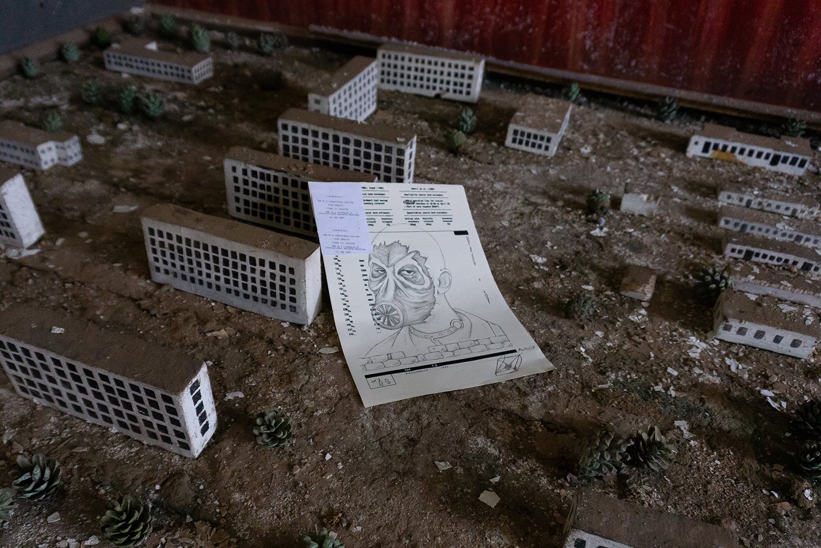 article image; primary-color: #433C36;