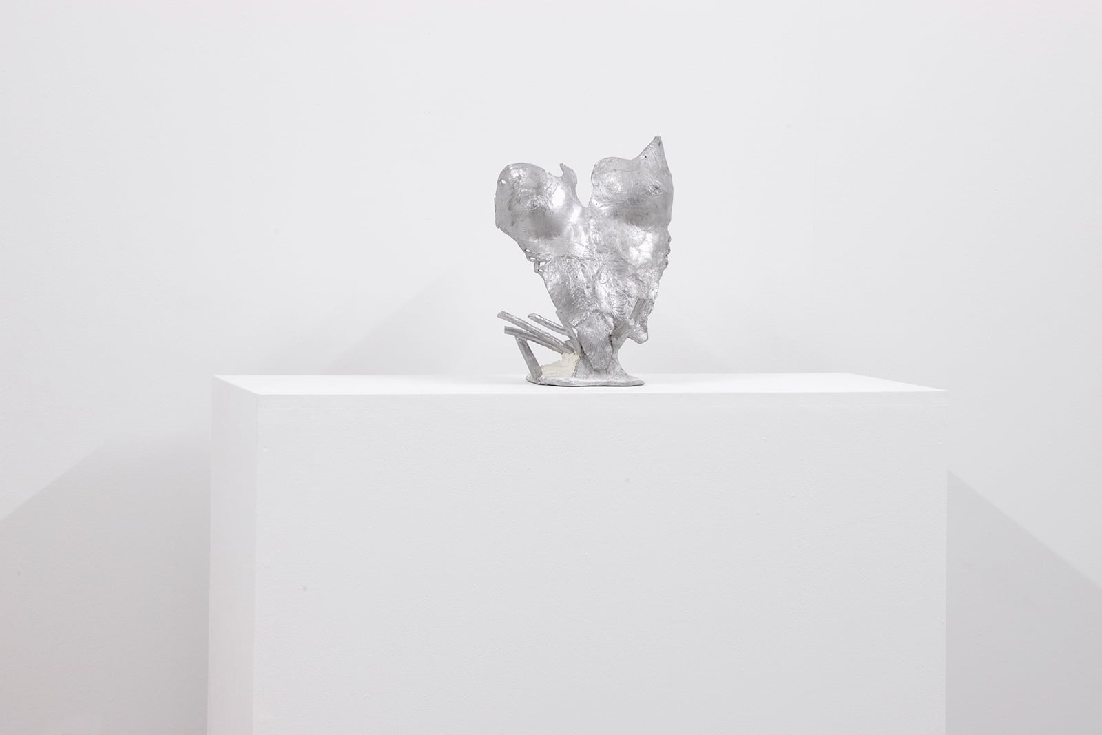 article image; primary-color: #DEDDE2;