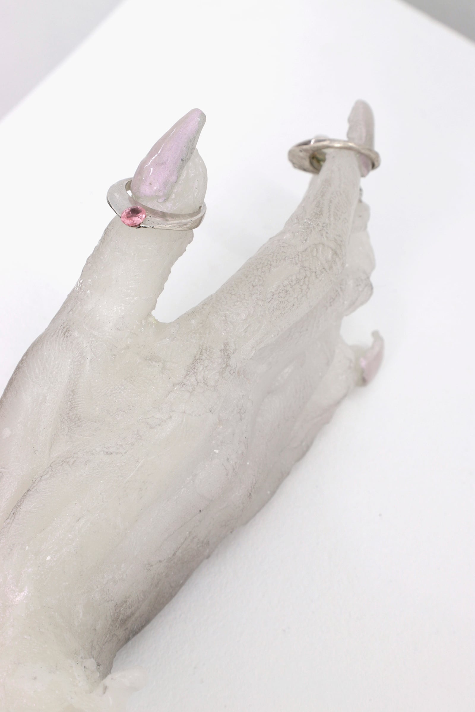 article image; primary-color: #E0DCD9;