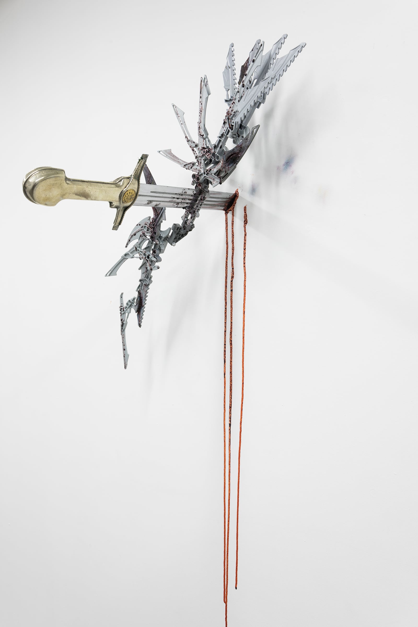 article image; primary-color: #E2E2E2;