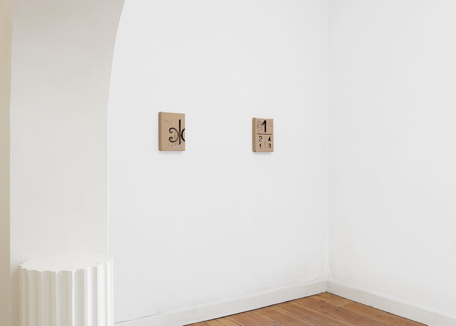 article image; primary-color: #E0DCD9;