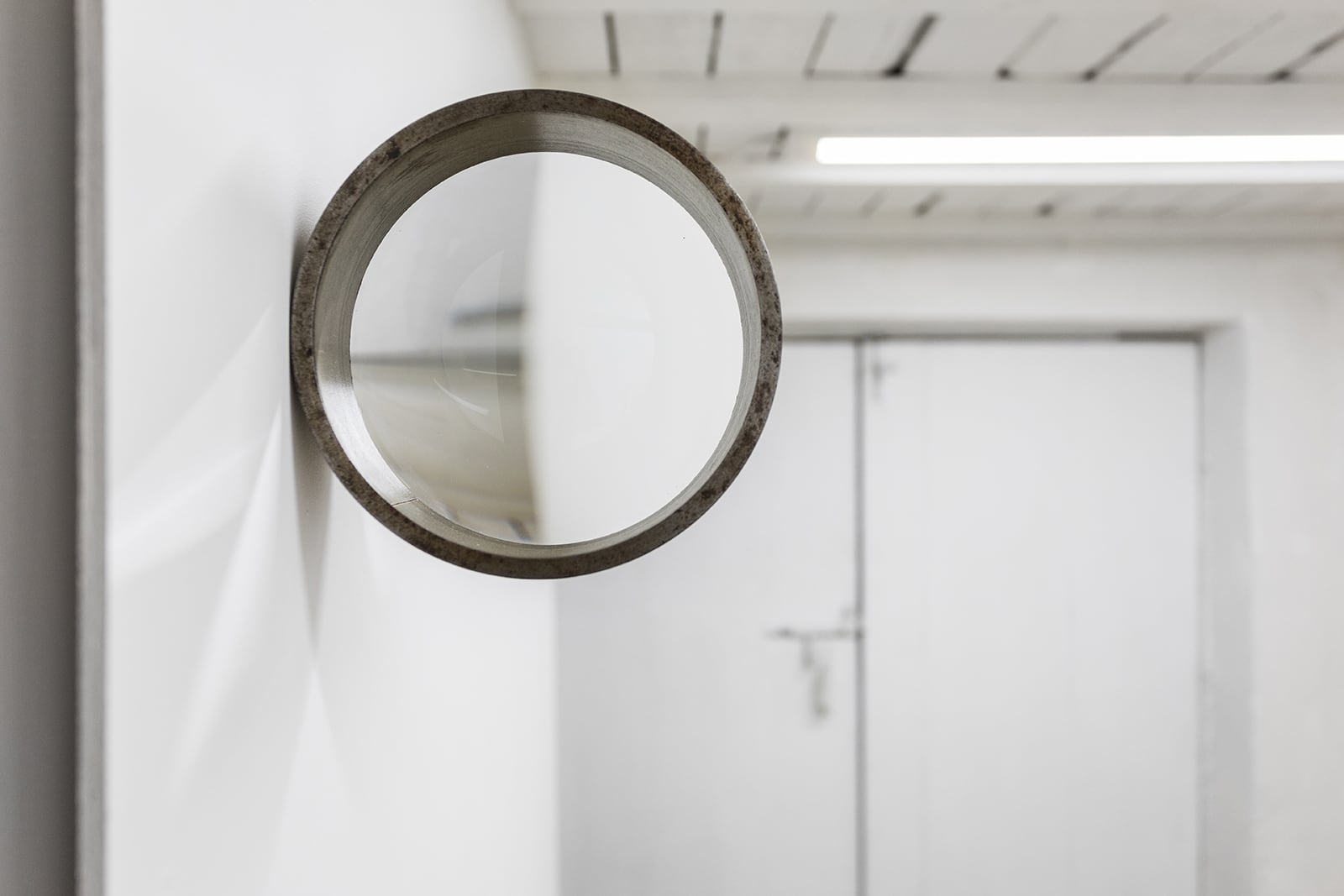 article image; primary-color: #C6C2BF;