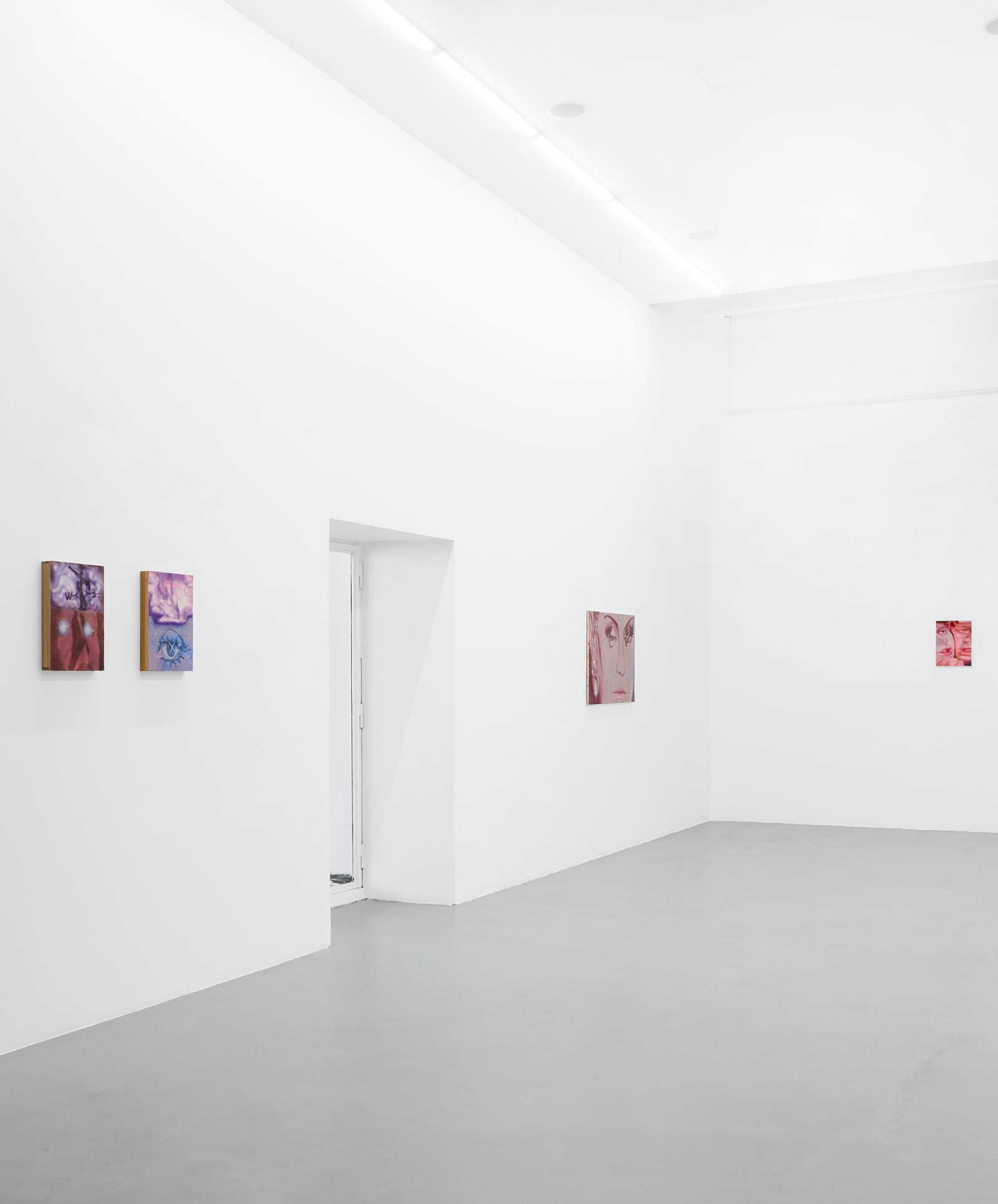 article image; primary-color: #DEDEDE;