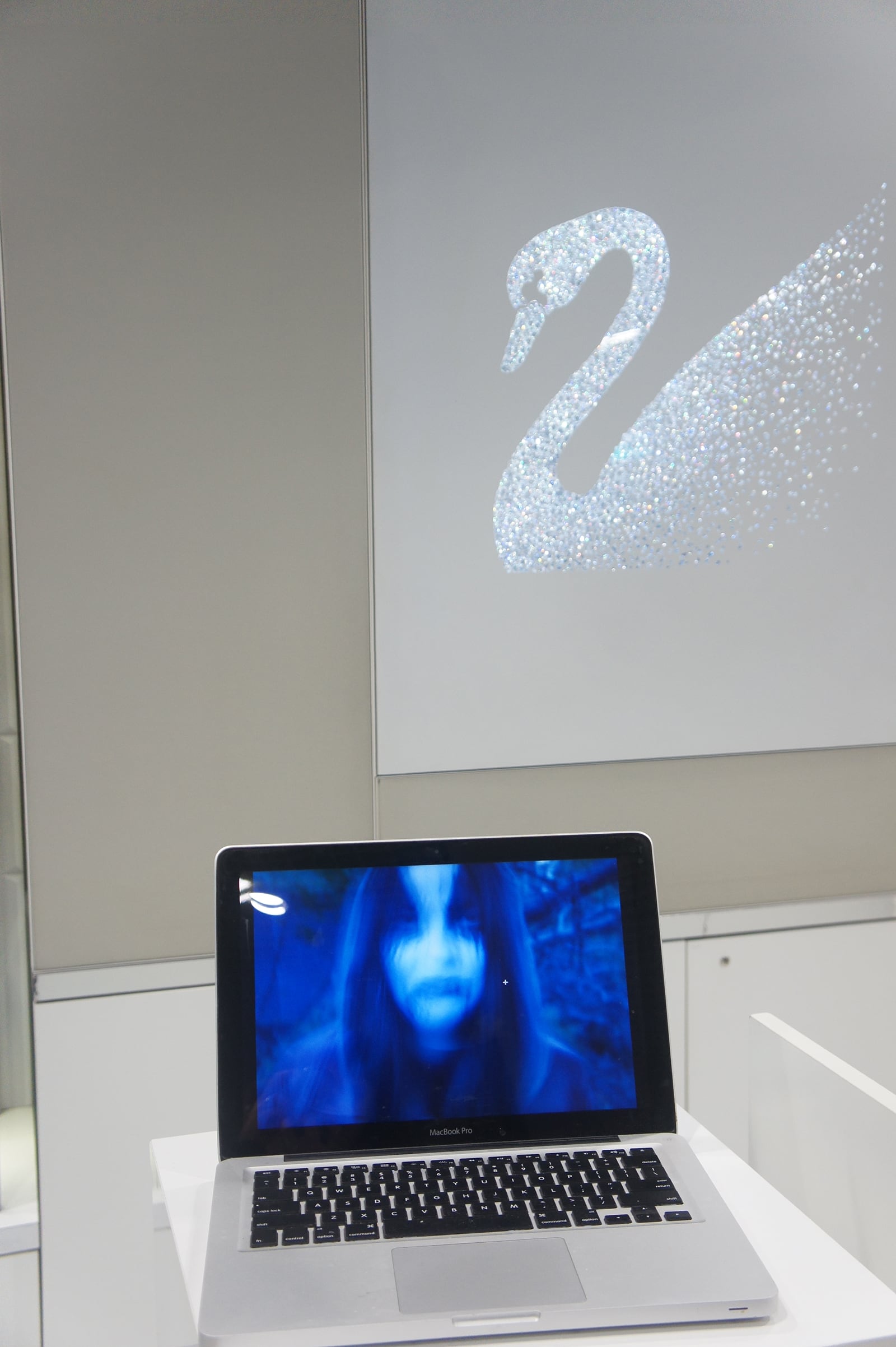 article image; primary-color: #92999F;