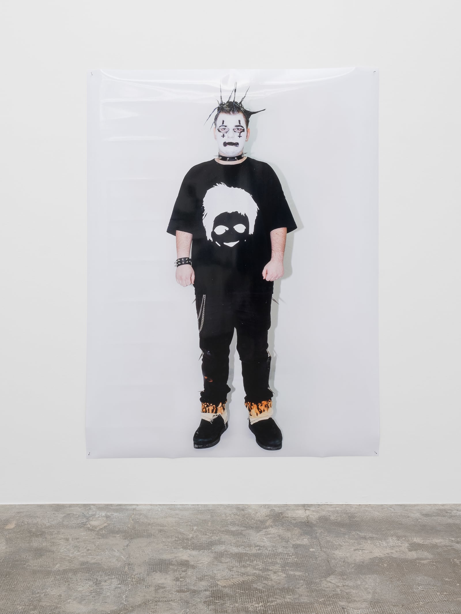 article image; primary-color: #C7C3C4;