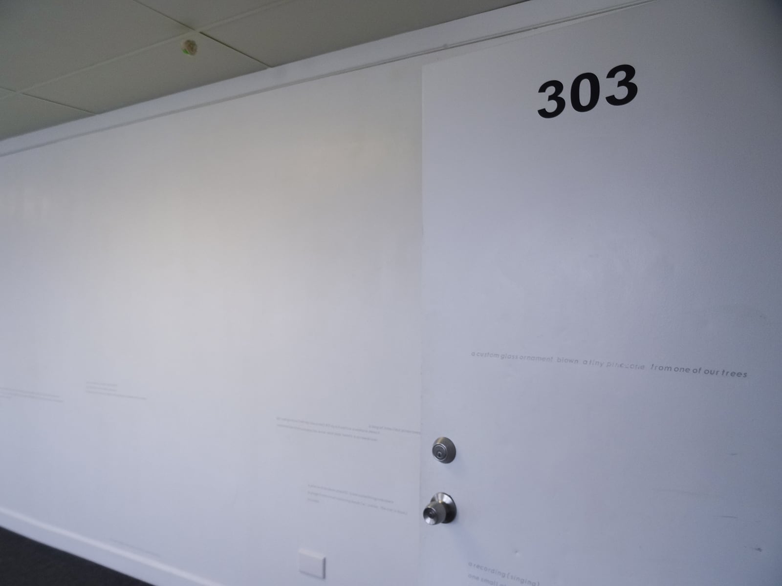 article image; primary-color: #999CA5;