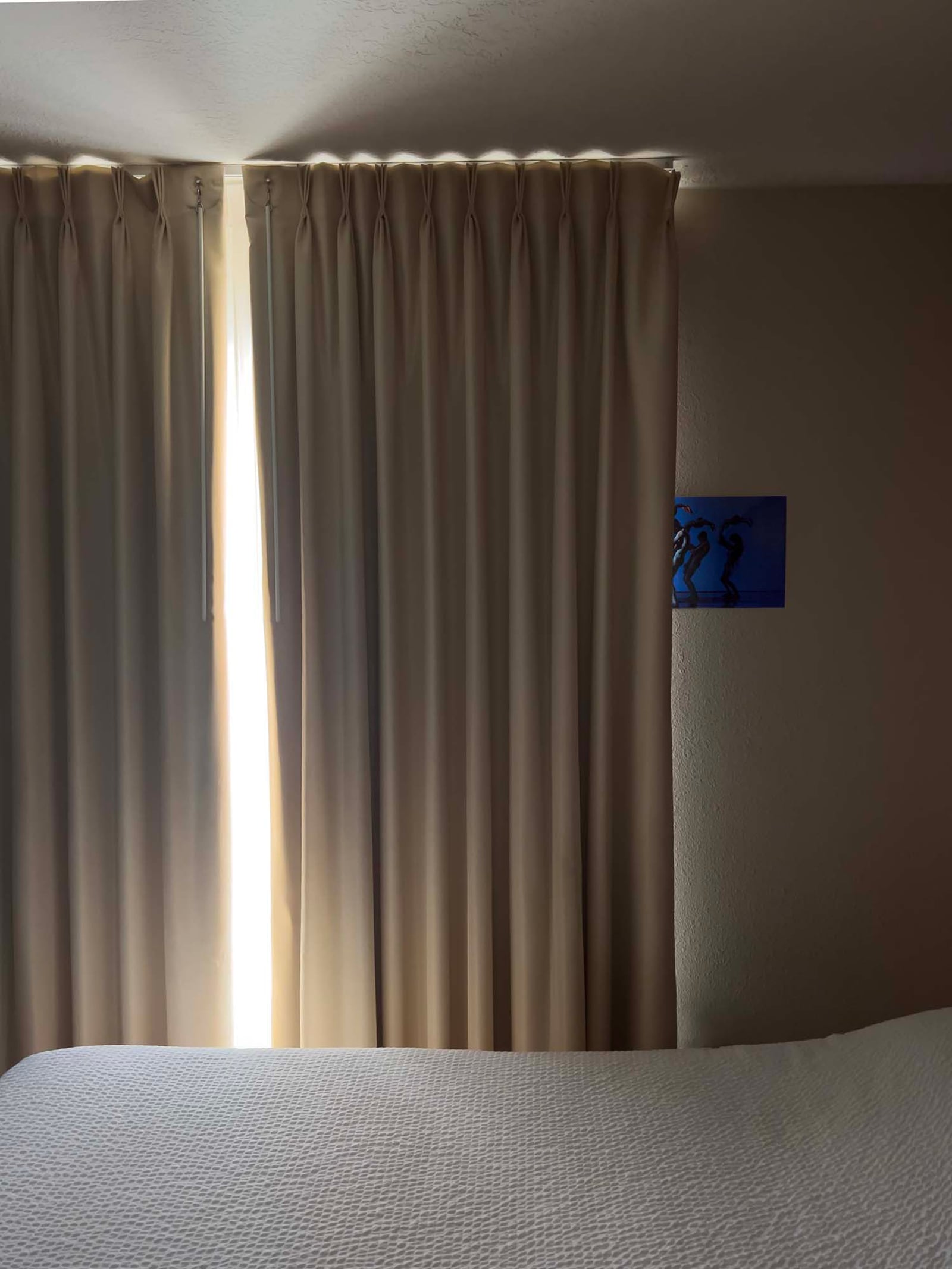 article image; primary-color: #625952;