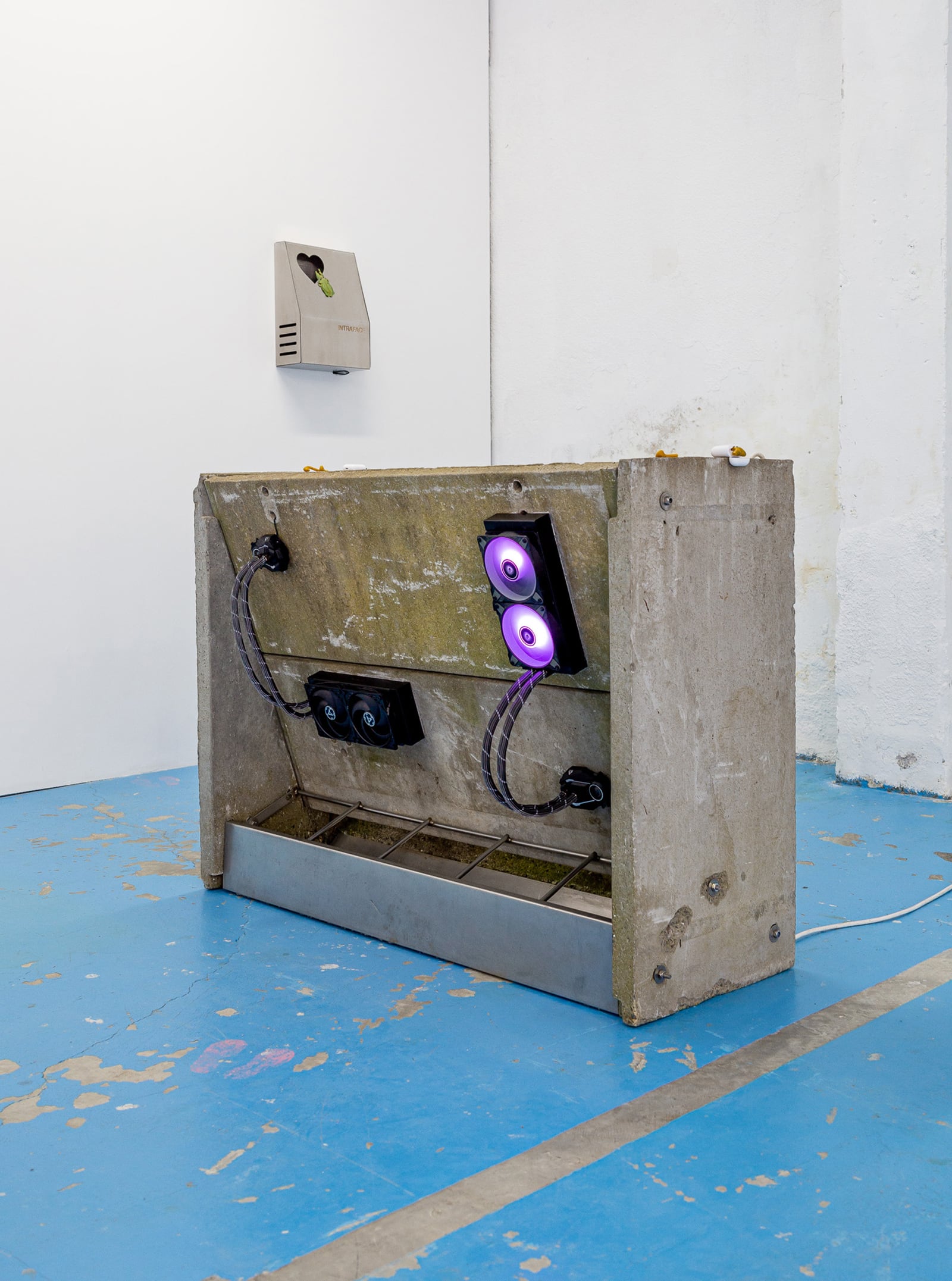 article image; primary-color: #9DAEB6;