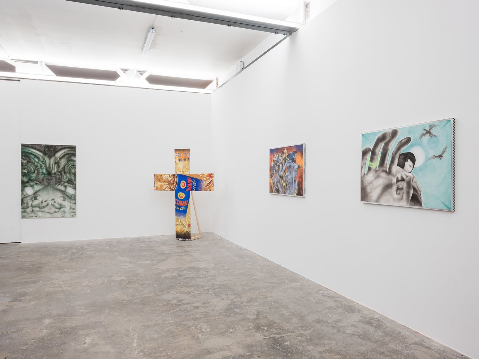 article image; primary-color: #C7C3C0;