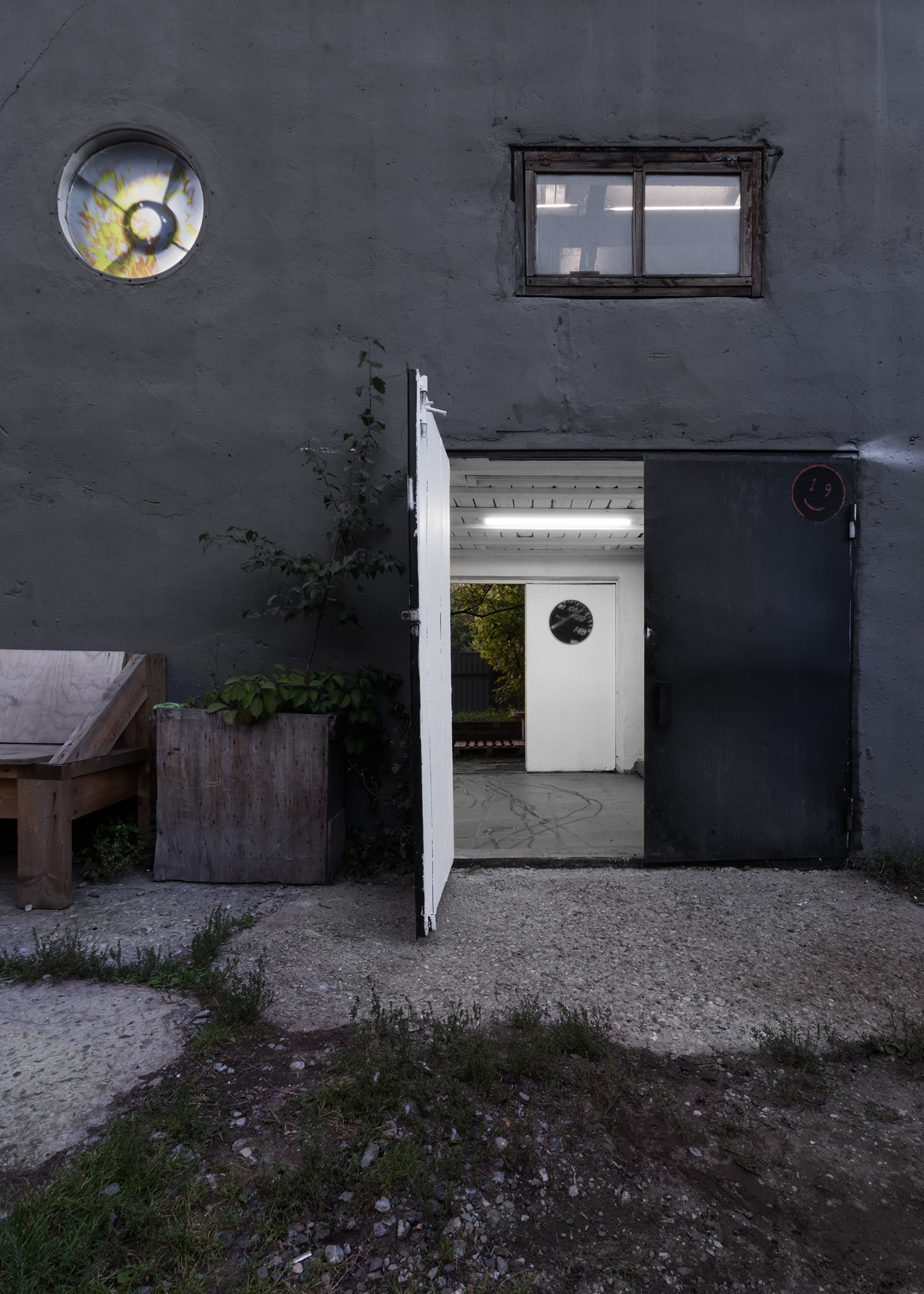 article image; primary-color: #3F4249;