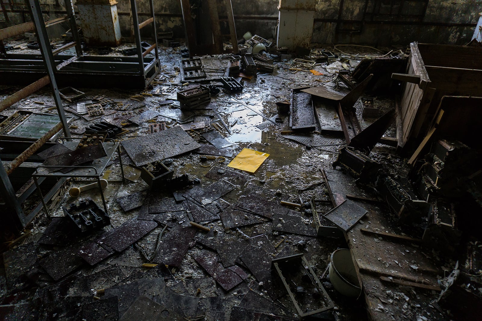 article image; primary-color: #2D2926;