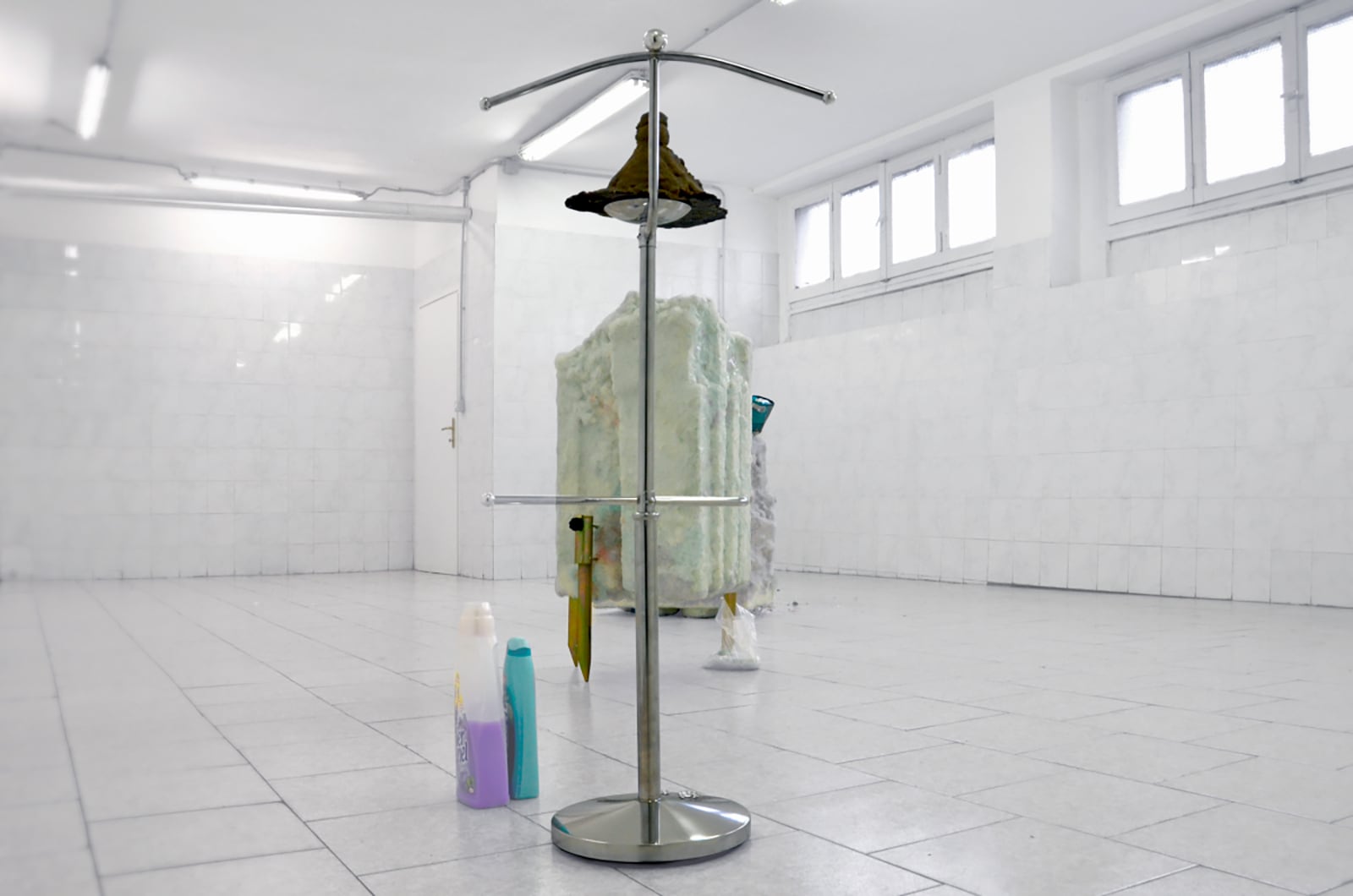 article image; primary-color: #C4C4C4;