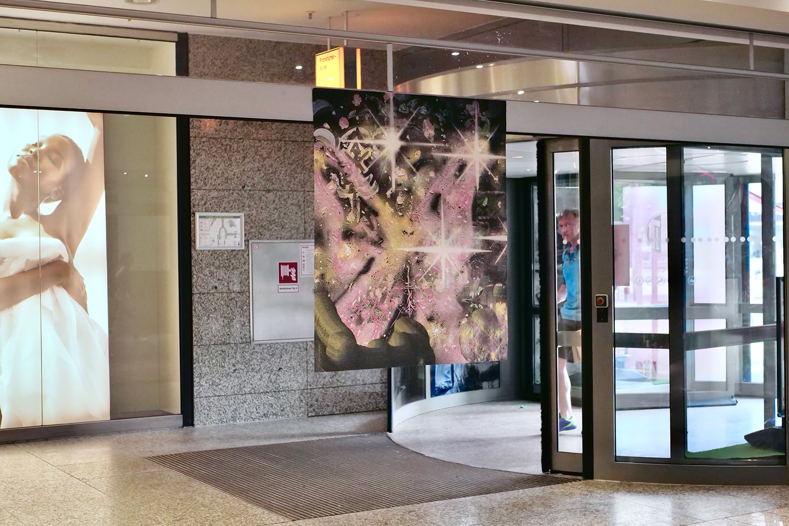 article image; primary-color: #8C857F;