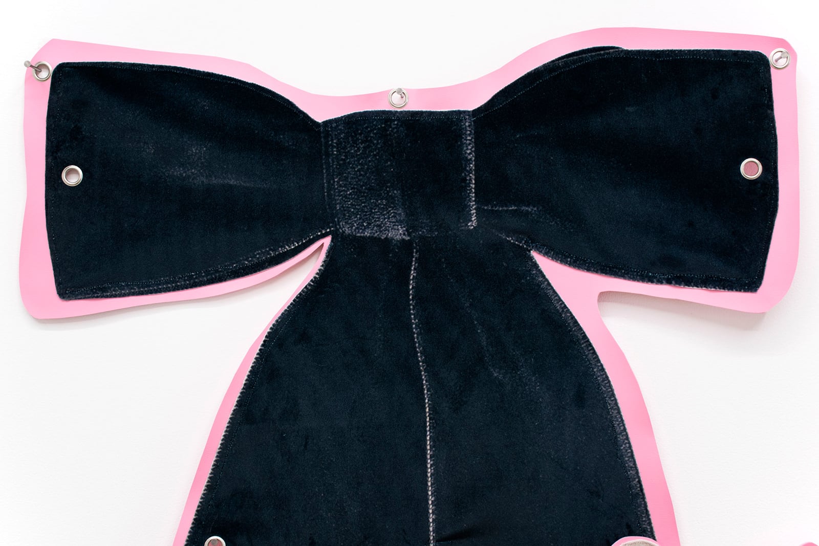 article image; primary-color: #72757C;