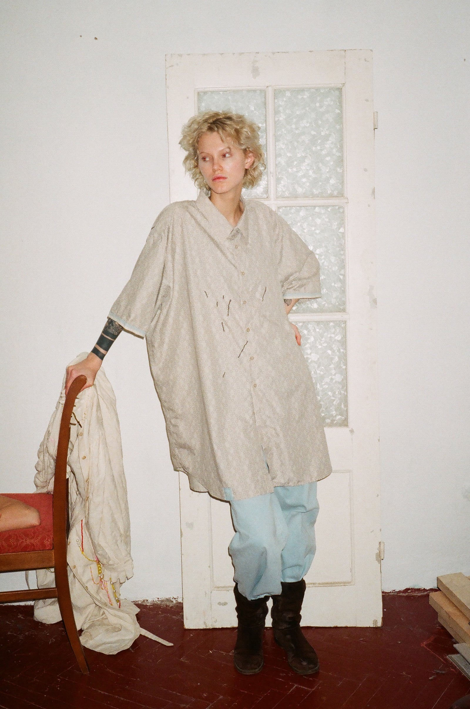 article image; primary-color: #BBAEA8;