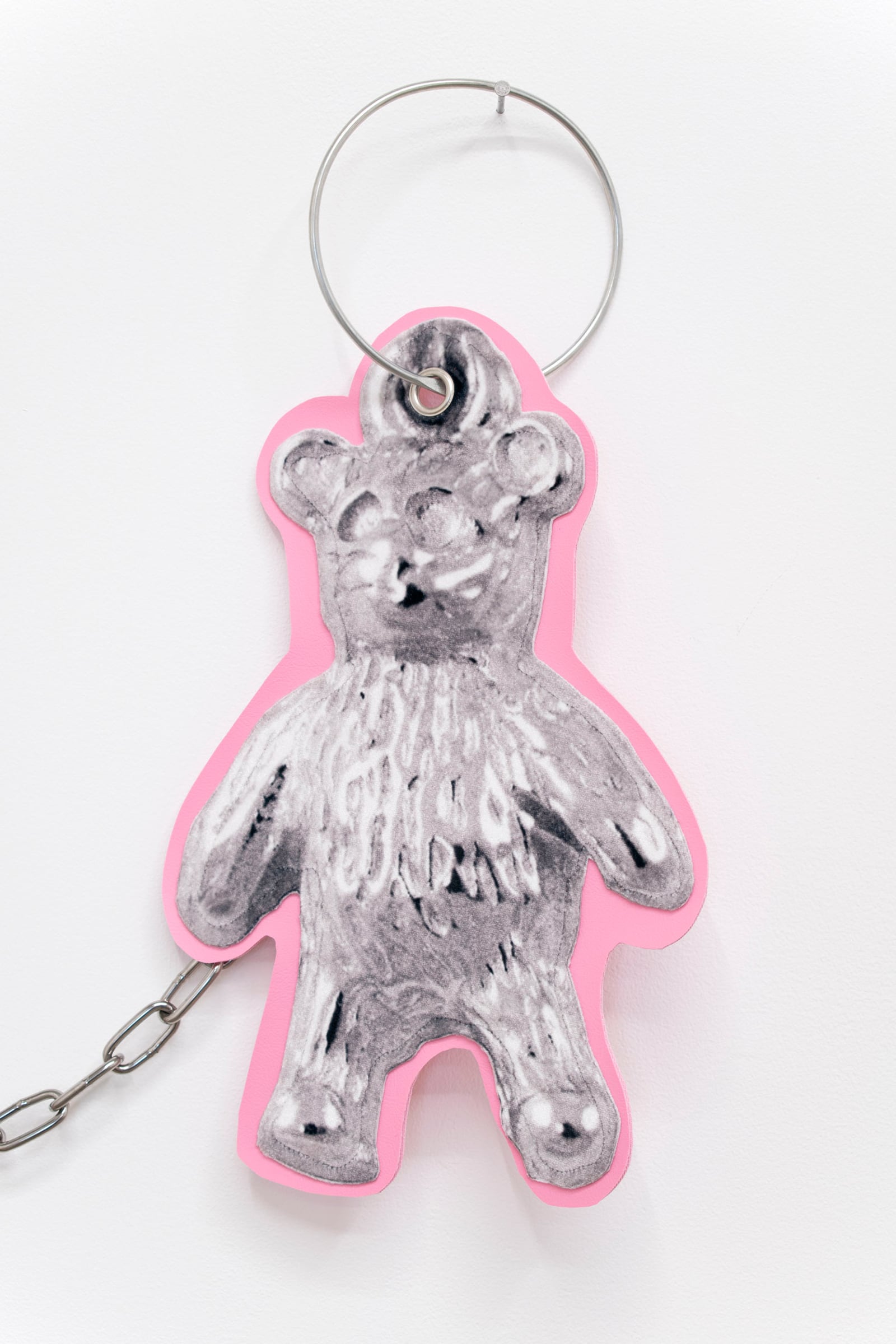 article image; primary-color: #E4DAE2;