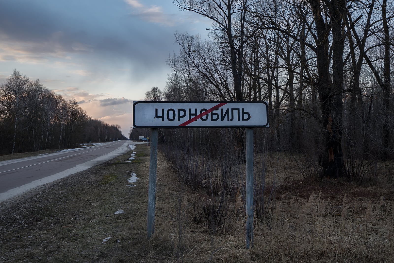 article image; primary-color: #474A51;