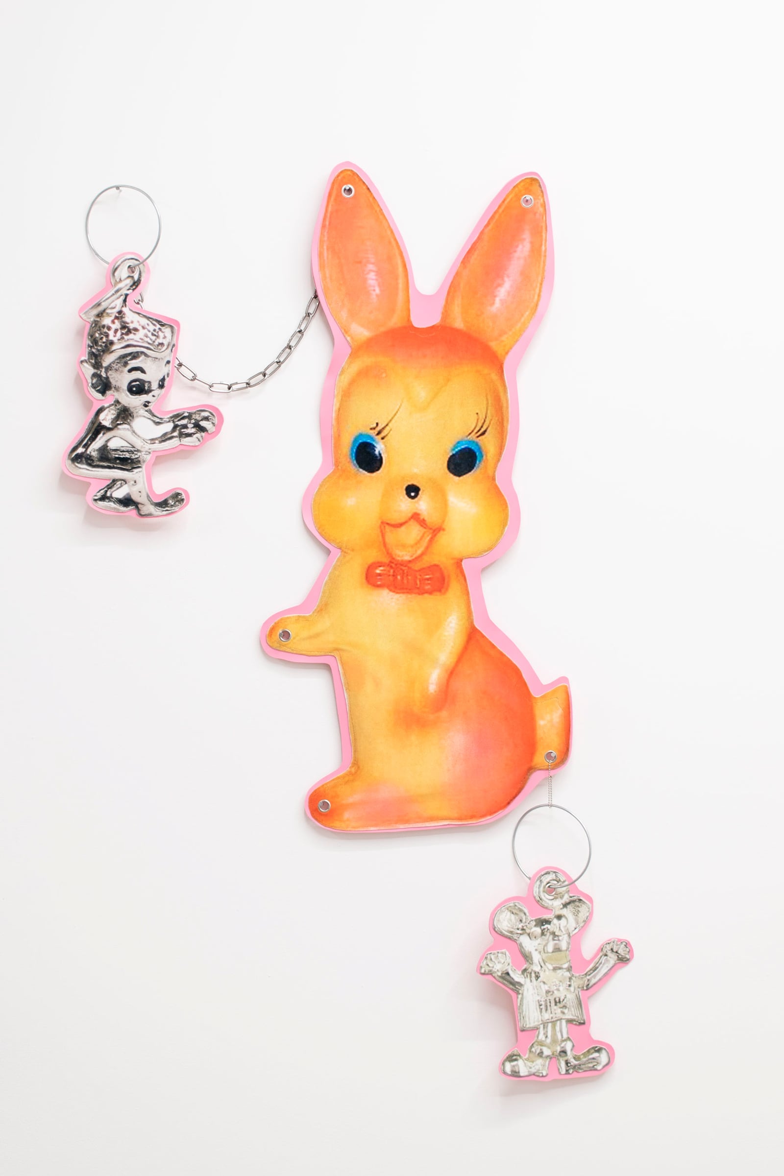 article image; primary-color: #F3E1DD;