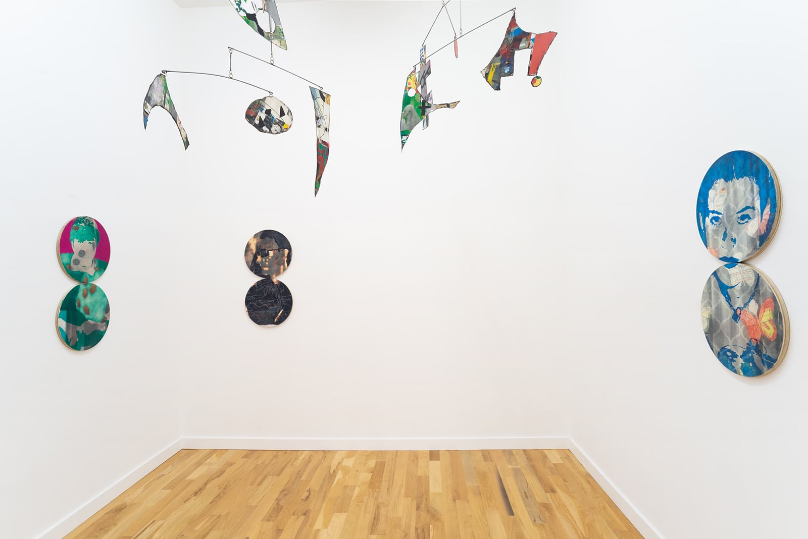 article image; primary-color: #E3DCD6;