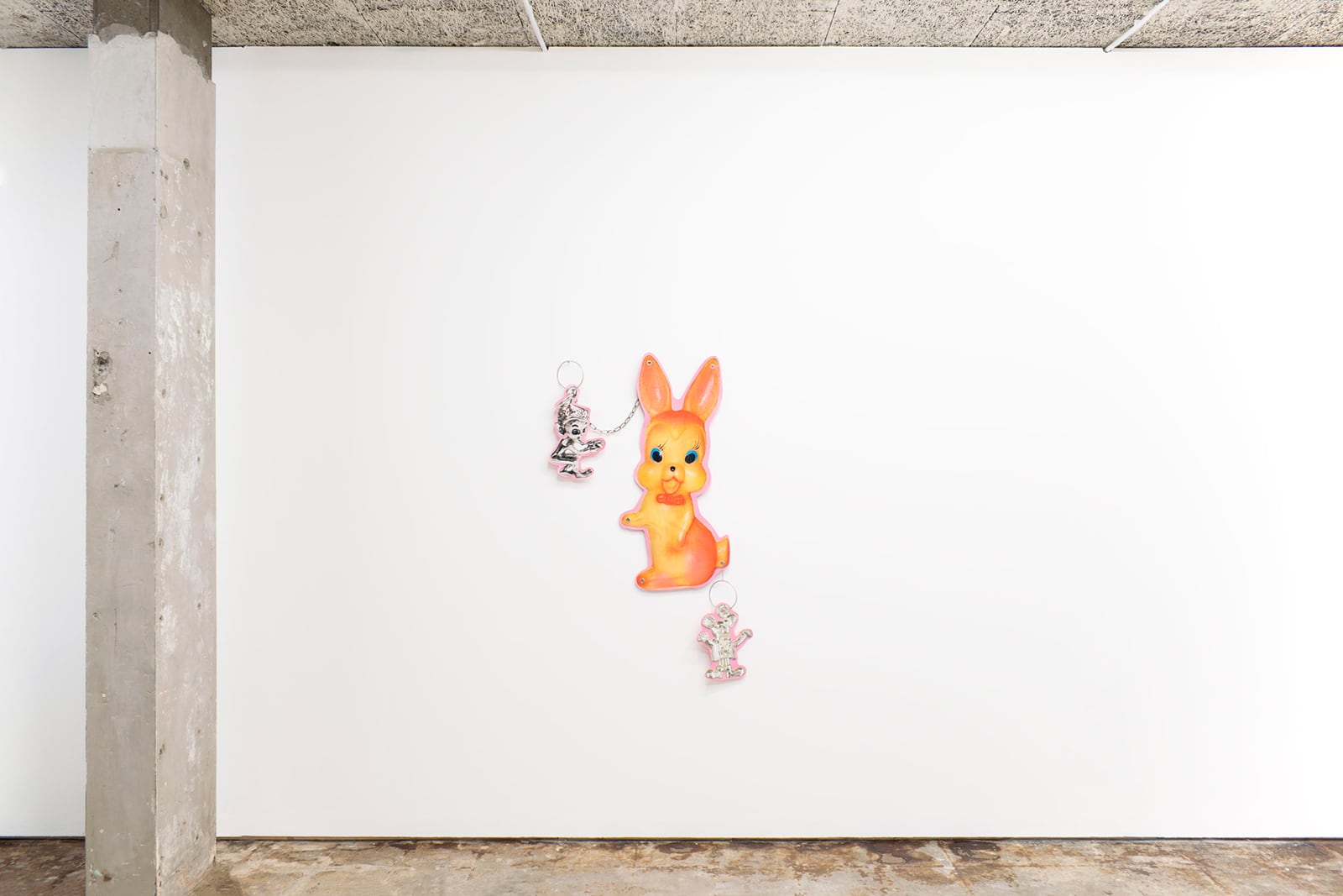 article image; primary-color: #E9E2DC;