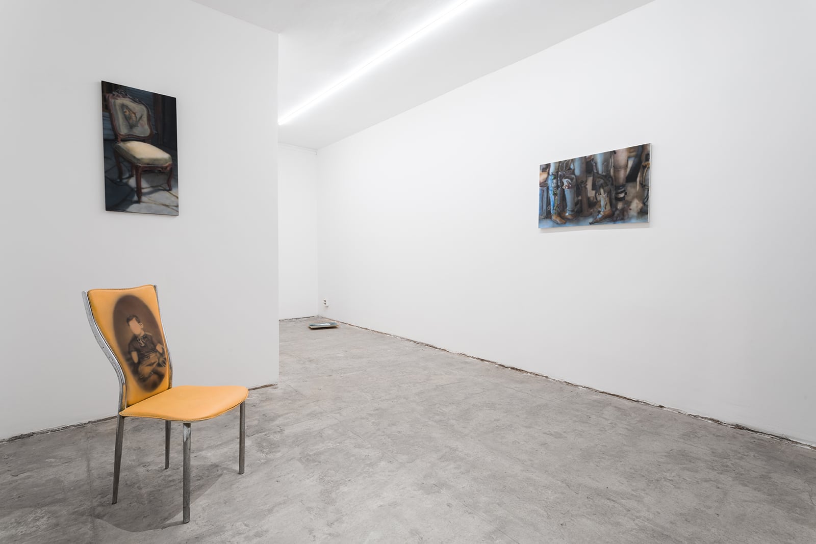 article image; primary-color: #C2BEBB;