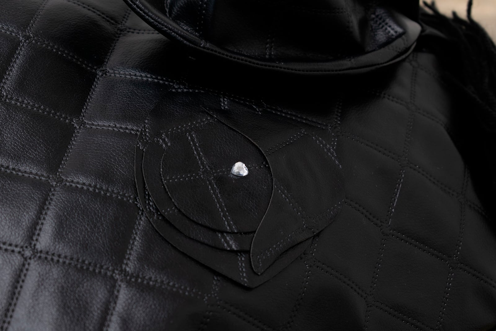 article image; primary-color: #1D1D1D;